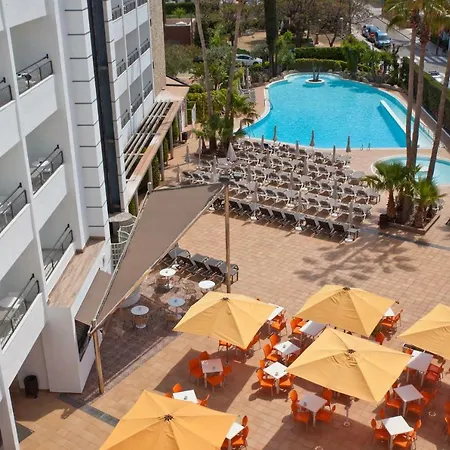 Fergus Club Pineda Splash