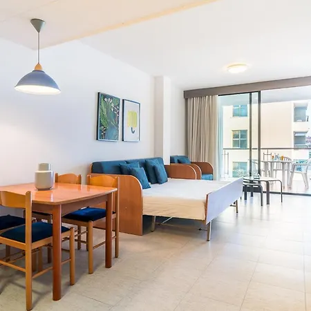 Fergus Club Pineda Splash