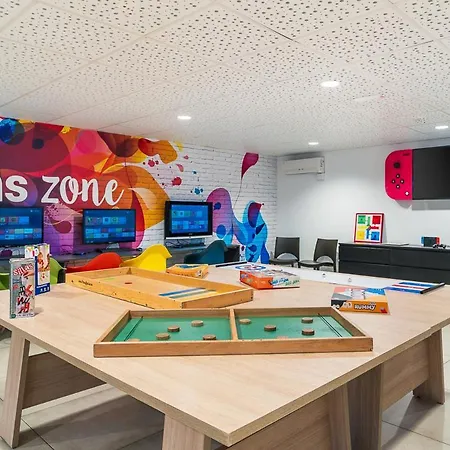 Fergus Club Pineda Splash 酒店 4*