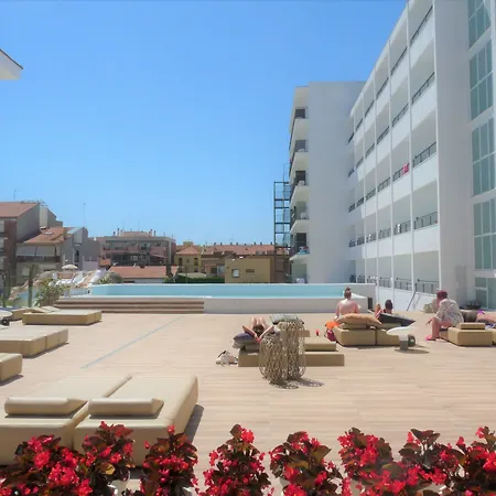 Fergus Club Pineda Splash 皮内达德马尔